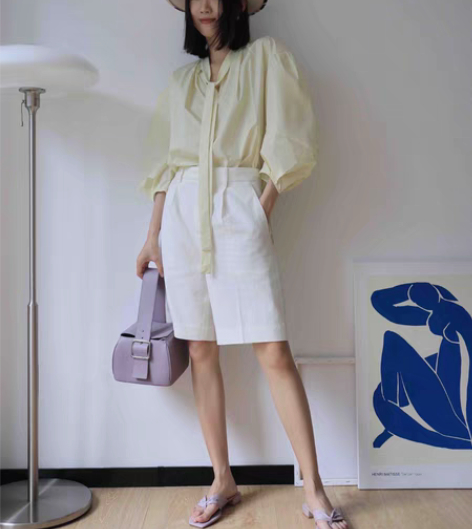 包邮裤子和上衣都是S号码/160 只穿了一...