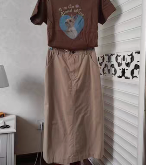 卡其色棉质铅笔裙，颜色超级漂亮，卡其色咖色...