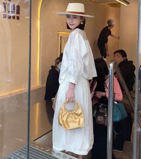 转卖全新XS码  AHANITA 高腰中长...