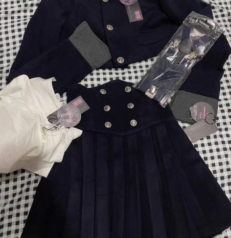 包邮画解WAHJUIS 首尔学姐 学院风套...