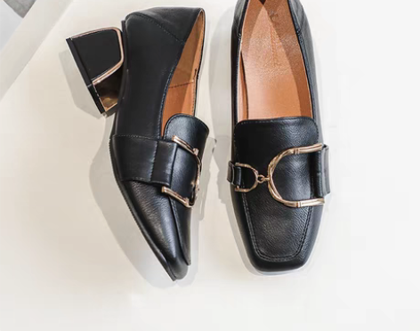 转卖小皮鞋女英伦学院风复古配裙子奶奶鞋高跟...