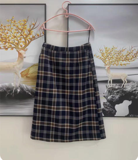 包邮格子中裙，四季皆穿，百搭神器，不起球不...