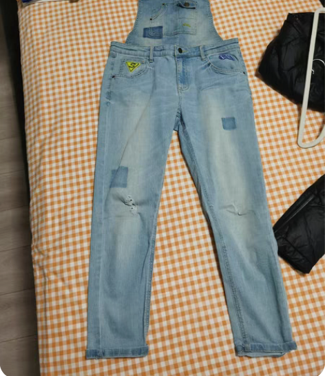 牛仔背带裤 便宜转有缘人 几乎全新  17...