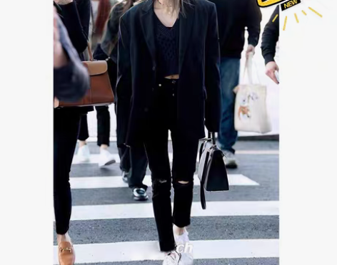 包邮破洞牛仔裤明星同款夏季薄款2021年新...