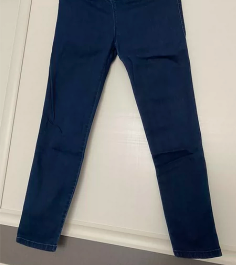 mango牛仔铅笔裤弹性，前后无口袋。二手...