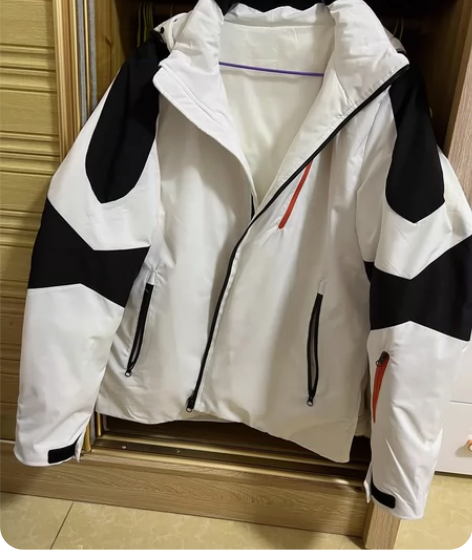 羽绒服男士加厚保暖 就过年穿过?轻微穿着痕...