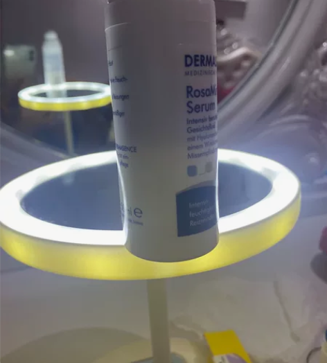 迪玛森斯玫瑰清精华，还有一半以上，我的是5...