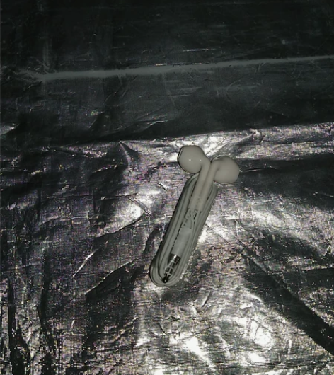 出海信耳机一个，全新未使用的，未拆封的，需...