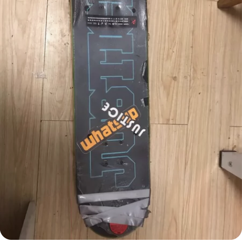 JUSTICE滑板，9成新 ， 保护膜还在...