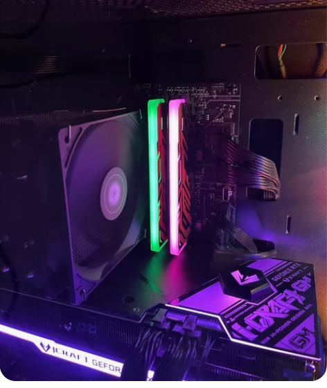 影驰 gamer ddr4 8x2 灯条...