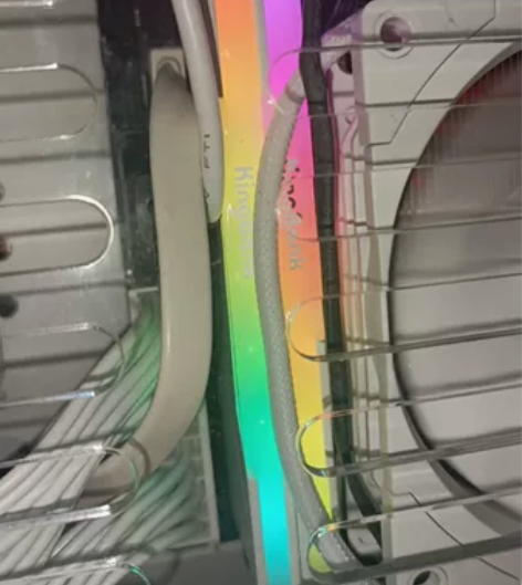 金百达刃4000rgb 32G内存条DDR...