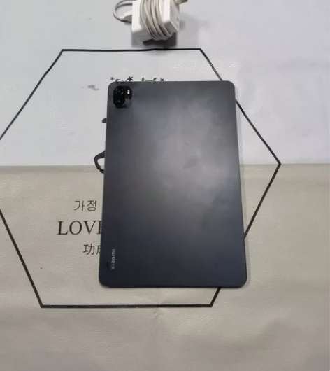 小米平板5pro 6+256 9新,有套原...