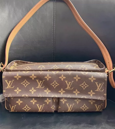 小号骆驼，可视频过细节，指哪拍哪，翻盖有瑕...