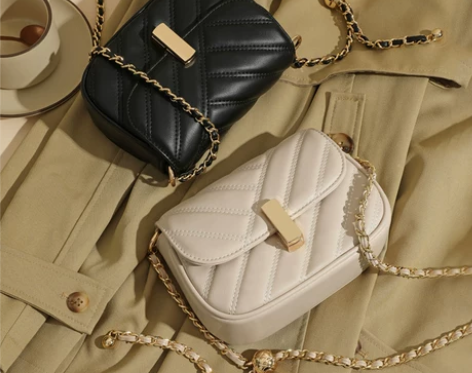 包包女2023新款2022秋冬百搭白色单肩...