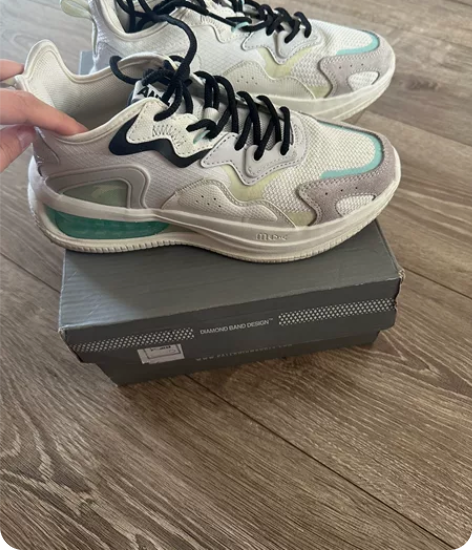 安踏 透气网面鞋 春夏款 36.5码 在实...