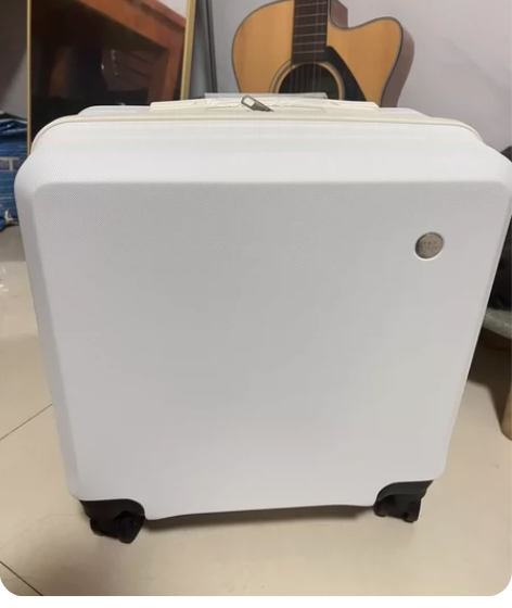 14寸登机密码旅行行李箱，万向轮，磨砂材质...