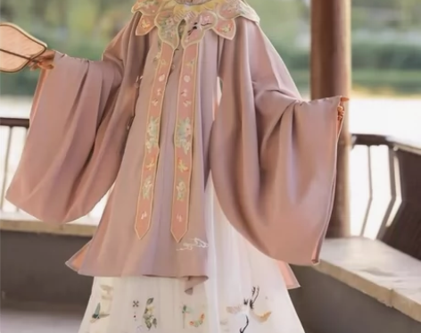 【汉服出租】 宁波市汉服出租可去月湖公园，...