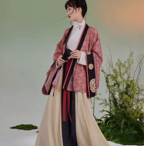 七月夕 灵熙 原创曲领襦印花褶衣暗纹六破交...