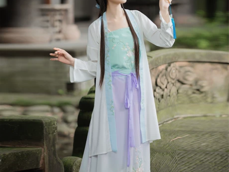 宋制汉服三件套s码，十成新，已绝版。非偏包...