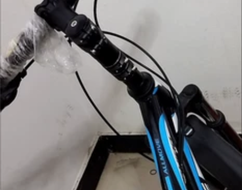 改装增加的有? 增高把手? 坐垫? 水果篮...