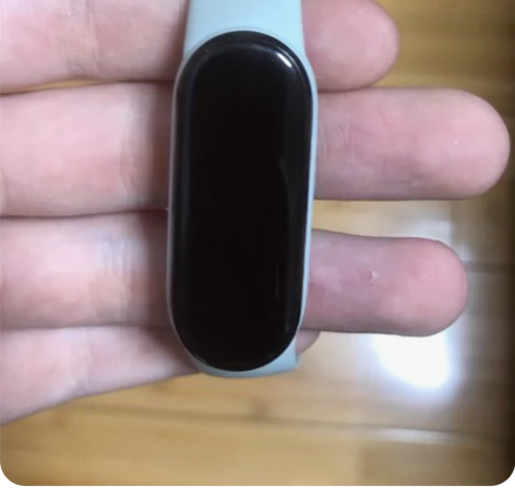 小米手环6，去年暑假买的 就带了5个月 续...
