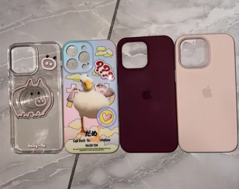 整体售4个14pm手机壳  几乎都全新  ...