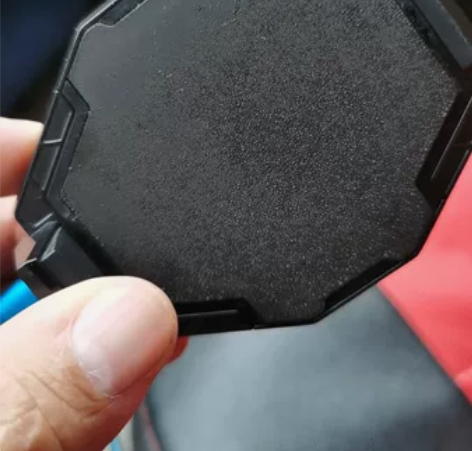 黑鲨散热背夹pro，散热效果好，打游戏买的...