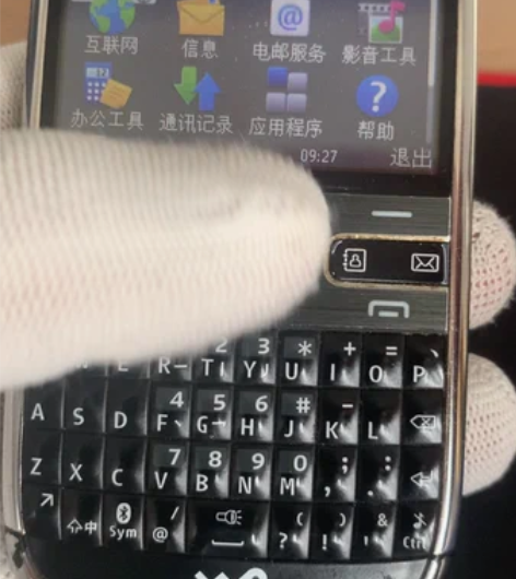 诺基亚e72 手机情况：1.开机正常。2....