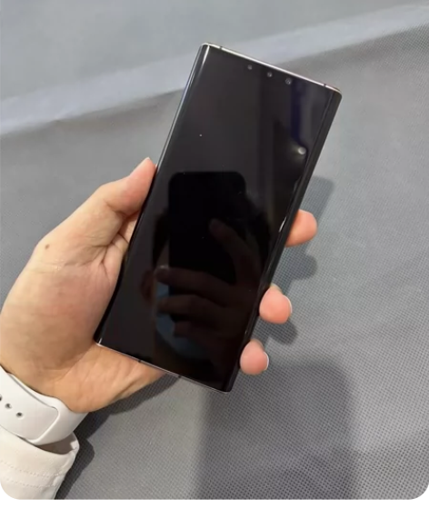 华为mate30 4G版本 8＋128，运...