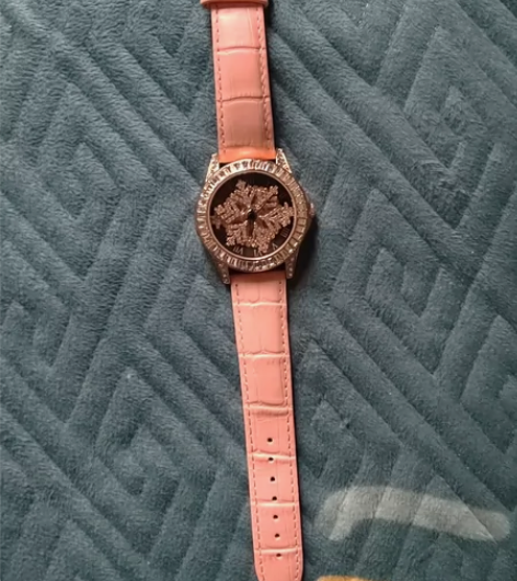 时来运转雪花女神满天星手表女款 感兴趣的话...