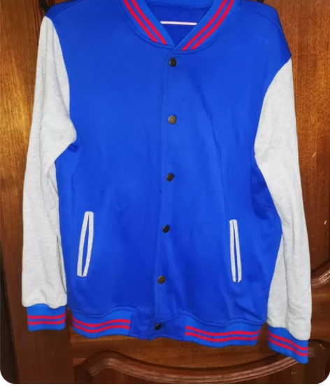 学校校服贱卖 感兴趣的话点“我想要”和我私...