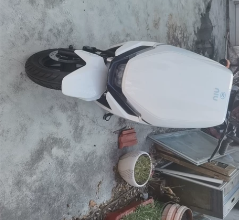 小牛f4 充新车 就骑了30公里小牛电动￥...