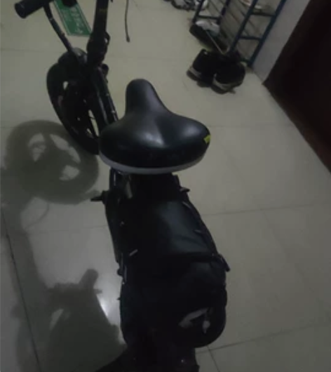 出售二手电动车一台，买了2500。25安的...