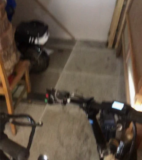 帮朋友出两辆代驾折叠电动自行车，朋友代驾用...