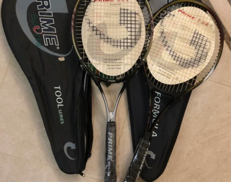 网球拍一副两只全新未拆 感兴趣的话点“我想...