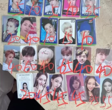 出小卡，柳智敏小卡，朴志晟小卡。 感兴趣的...