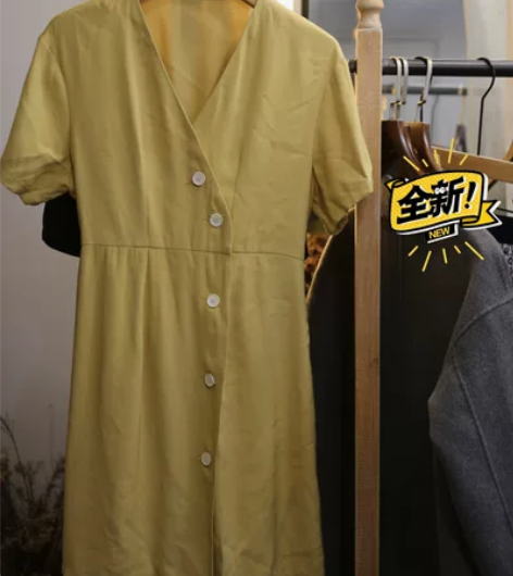 今天最后发的也是一个小奶黄 可日常通勤 约...