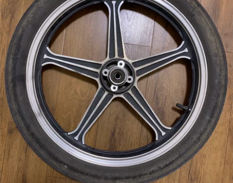 GN125原厂轮圈一对，成色如图 只出成都...