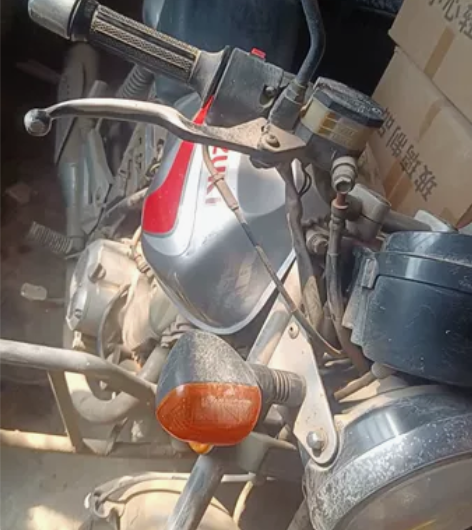 日本进口125铃木摩托车，几乎没怎么骑，换...