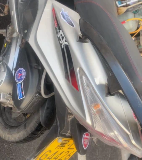 踏板摩托车21年八月的车前后碟刹，买自己玩...