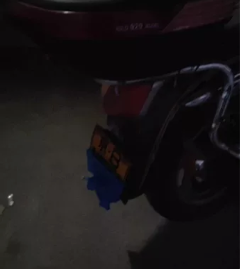 15年力帆大地飞鹰150太子摩托车，前后轮...