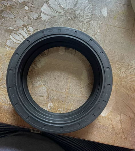 NAK TC 85 105 10 骨架油...