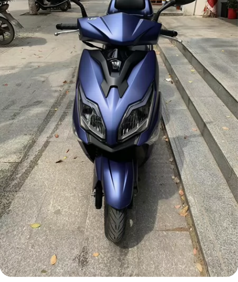 豪爵摩托车，9.9成新，通山县民营小区10...