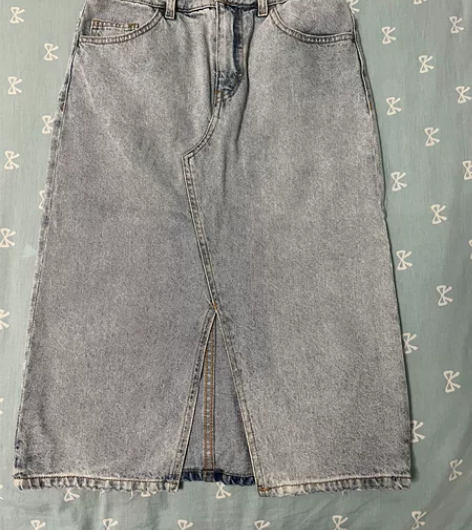 H##amp；amp；M开叉牛仔长裙，9成...