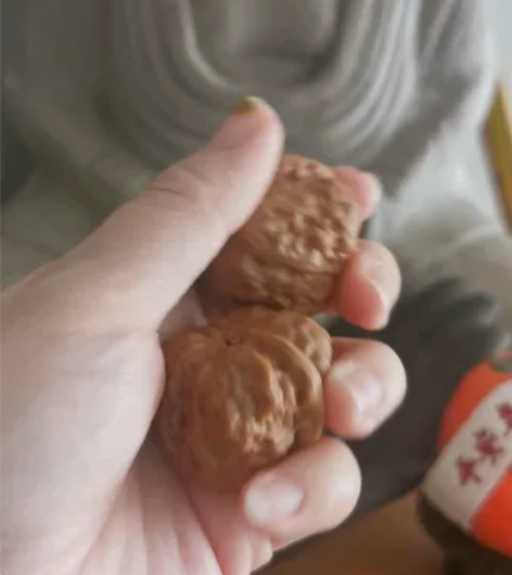 核桃文玩，蛤蟆头，小蛙蛙，肚33，边32，...