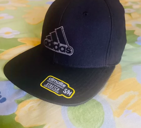 Adidas阿迪达斯帽子，黑色，嘻哈风，全...