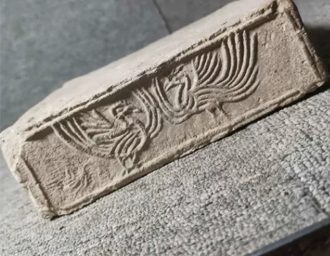 太康八年凤求凰古砖半砖砚料 18-18-5...