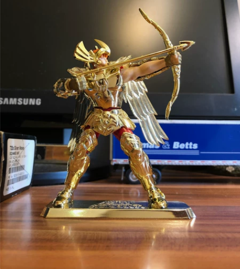 万代拼装黄金圣斗士射手座！圣衣架子与盒子健...