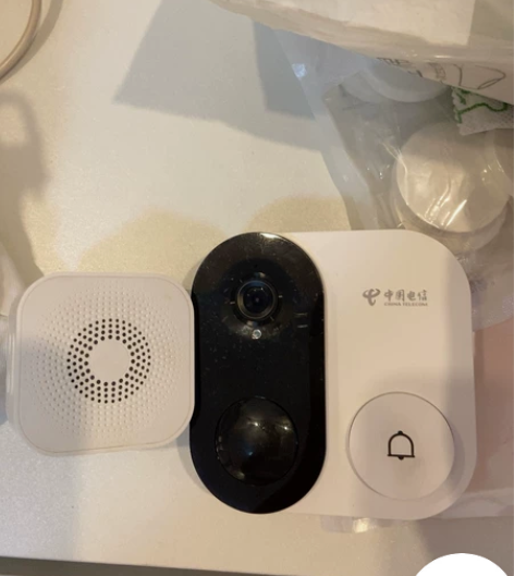 360可视门铃 后盖贴在门上拿不下来了，不...
