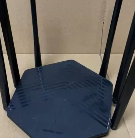 【特价清仓 处理】二手水星D191G 19...